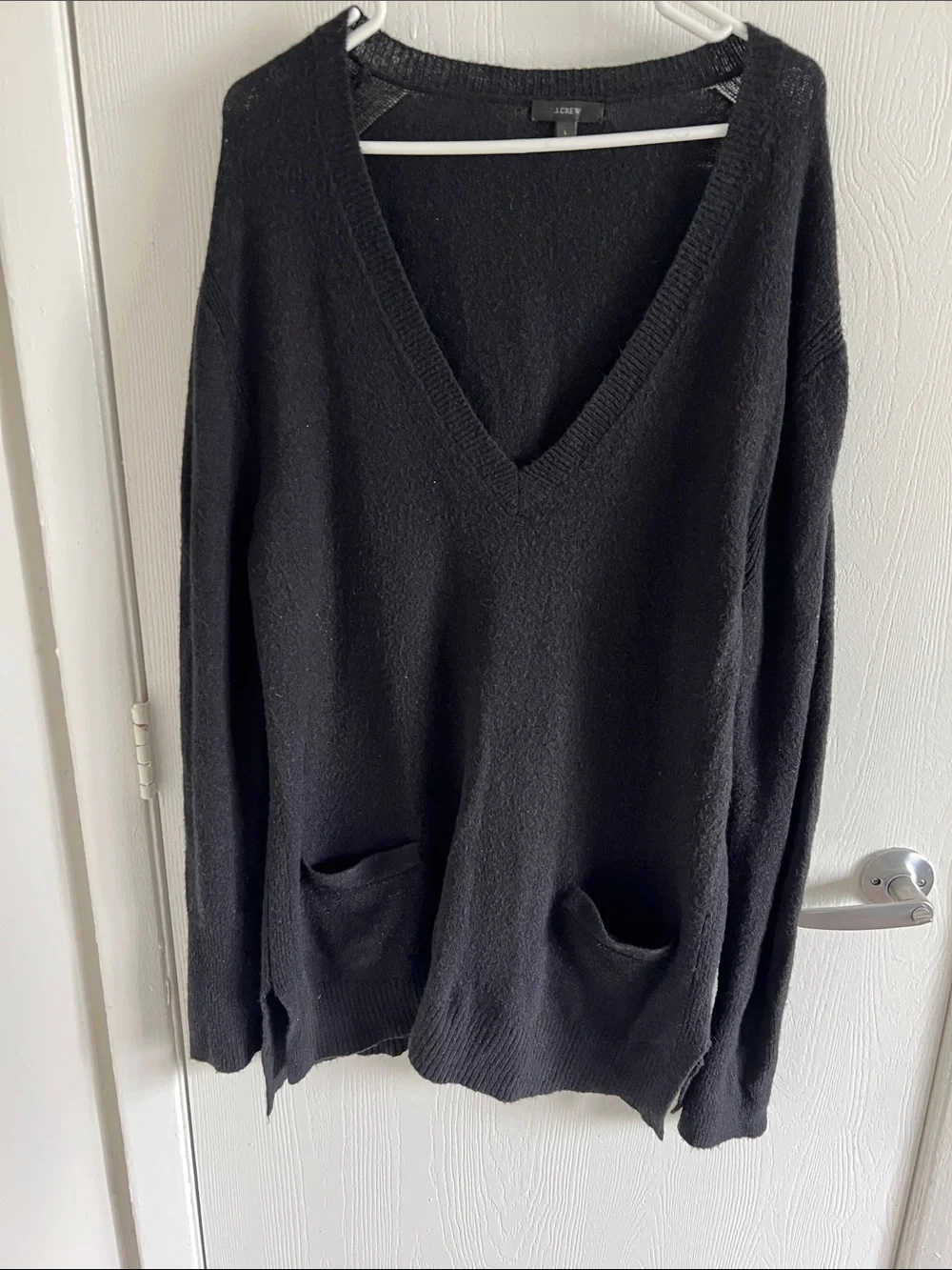 J. Crew V Neck Front Pocket Tunic Sweater Womens Large Black